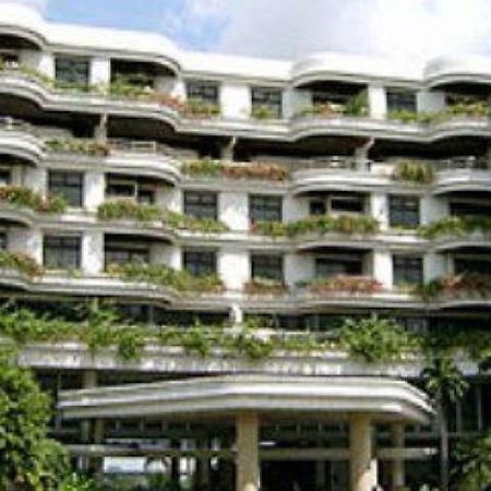 Eastin Lakeside Hotel Bangkok Exterior foto